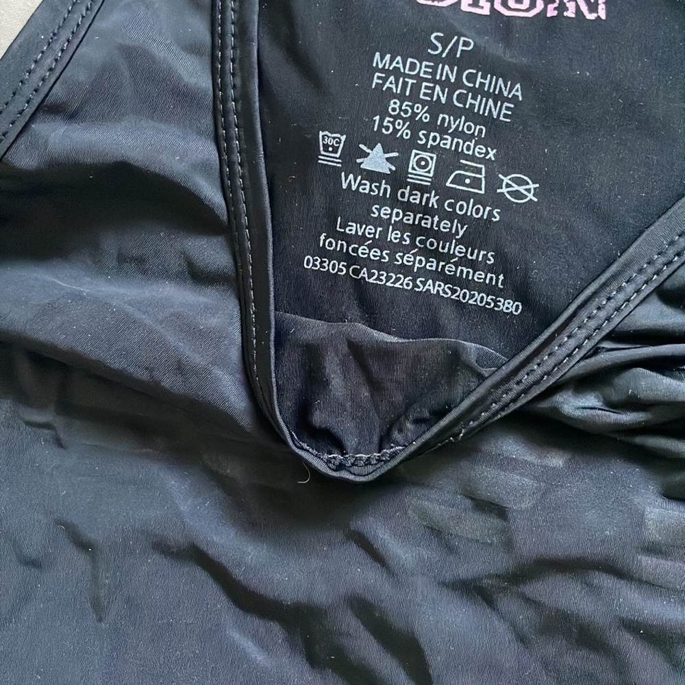 Workout tanks small(2) - Picture 2 of 6